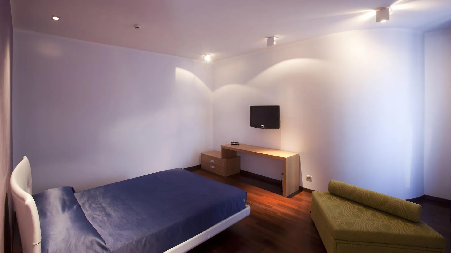 Arthotel & Park 레체 호텔